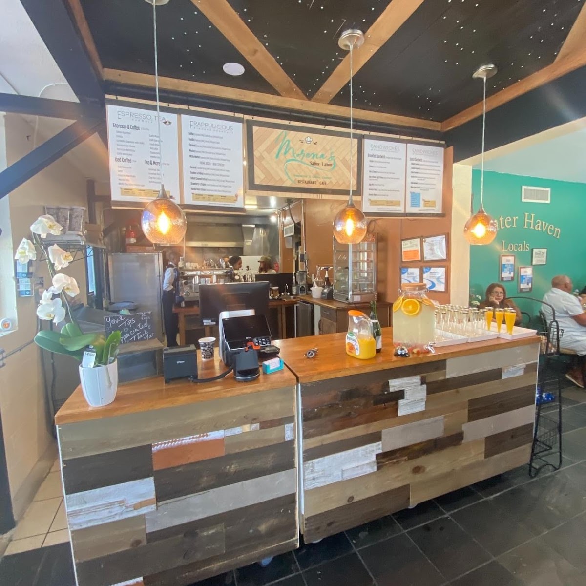 Morena's Cakes And More